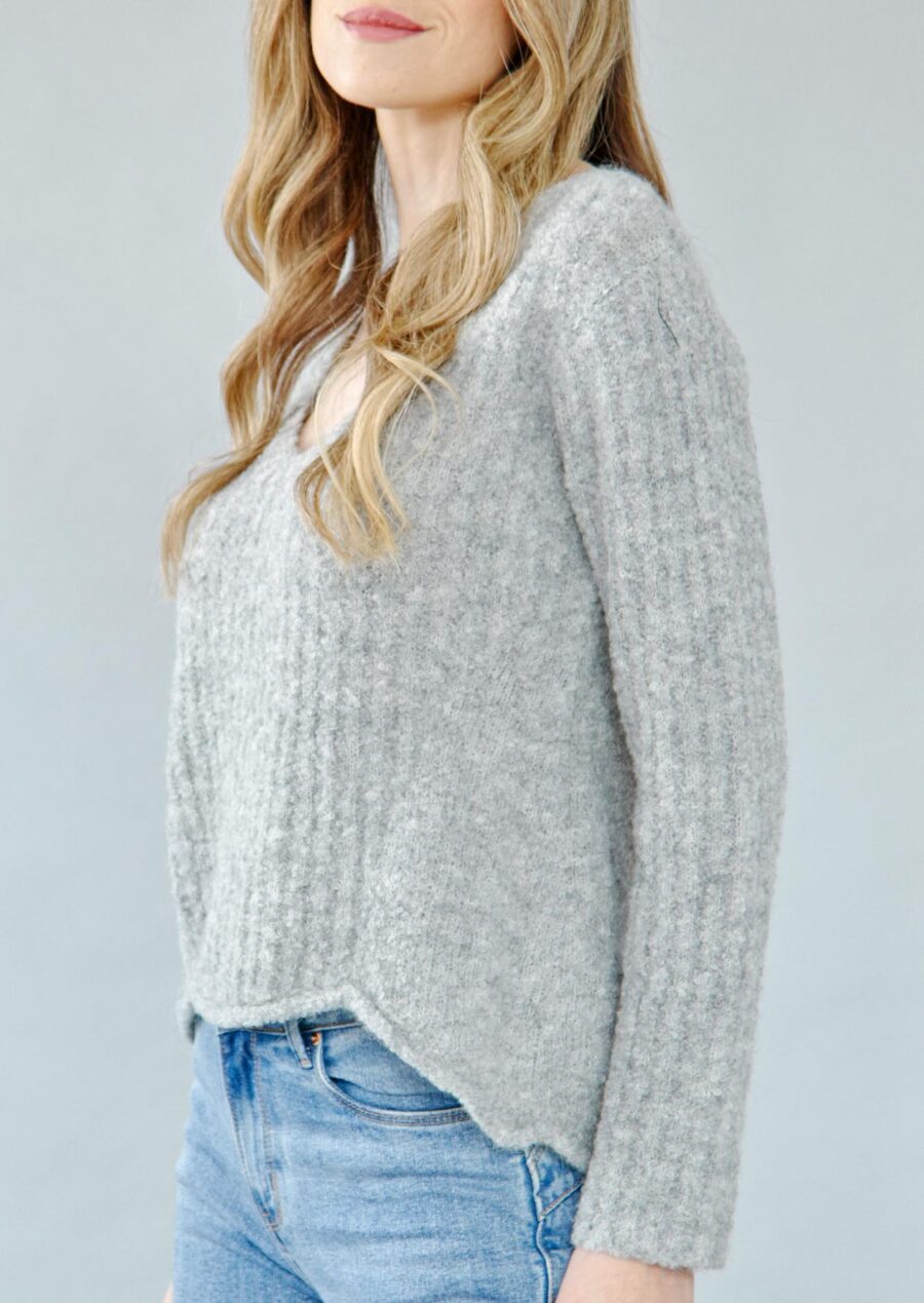 AL-004 Yuri Alpaca Sweater