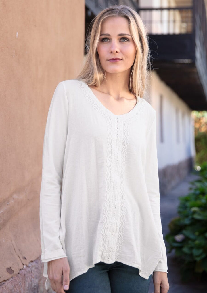 F18-713 Rosenda V-neck Long Sleeve Cotton Top