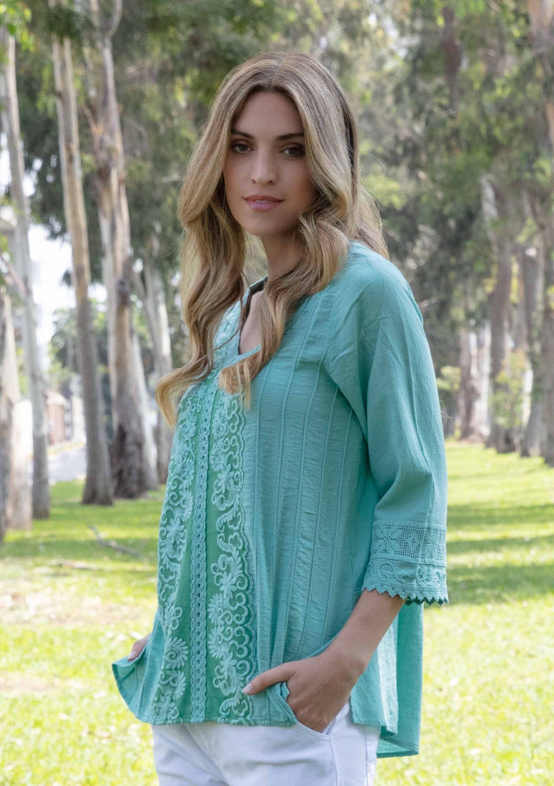 Juliet V-neck 3/4 Sleeve Cotton Top